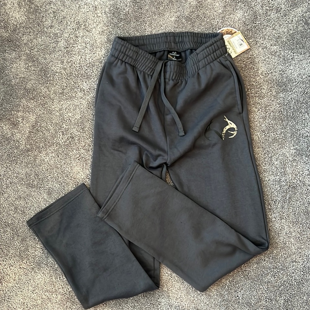 NWT Men’s Realtree Charcoal drawstring Sweatpants